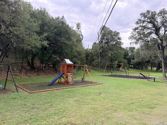 1314 CEDAR GROVE TRL, Spring Branch, TX 78070