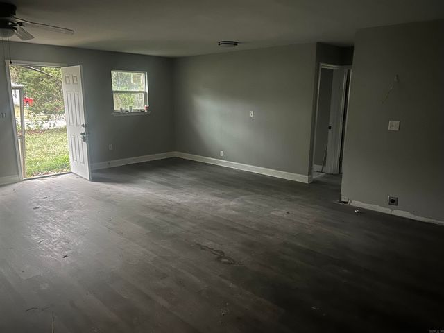 1302 Boston Drive, Pine Bluff, AR 71602