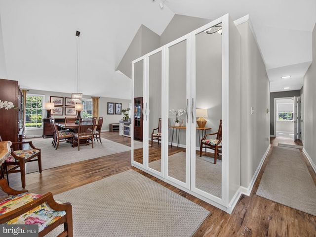 1665 LAMPLIGHTER DR., Macungie, PA 18062