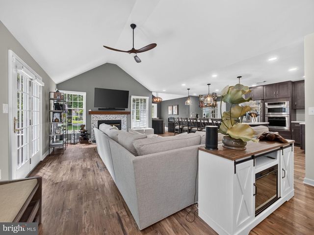 1665 LAMPLIGHTER DR., Macungie, PA 18062