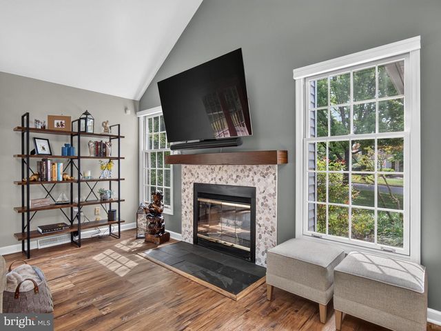 1665 LAMPLIGHTER DR., Macungie, PA 18062