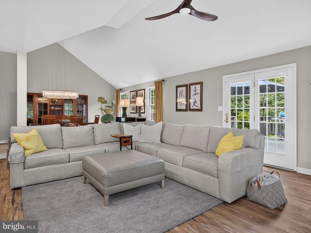 1665 LAMPLIGHTER DR., Macungie, PA 18062