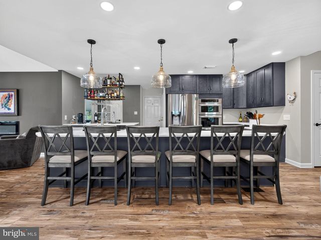 1665 LAMPLIGHTER DR., Macungie, PA 18062