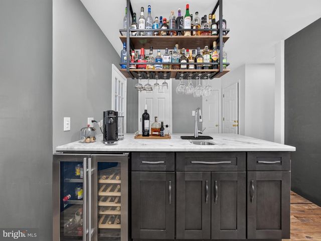 1665 LAMPLIGHTER DR., Macungie, PA 18062