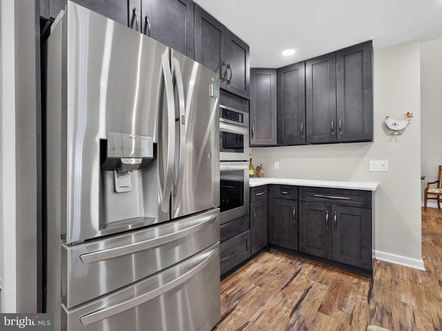 1665 LAMPLIGHTER DR., Macungie, PA 18062