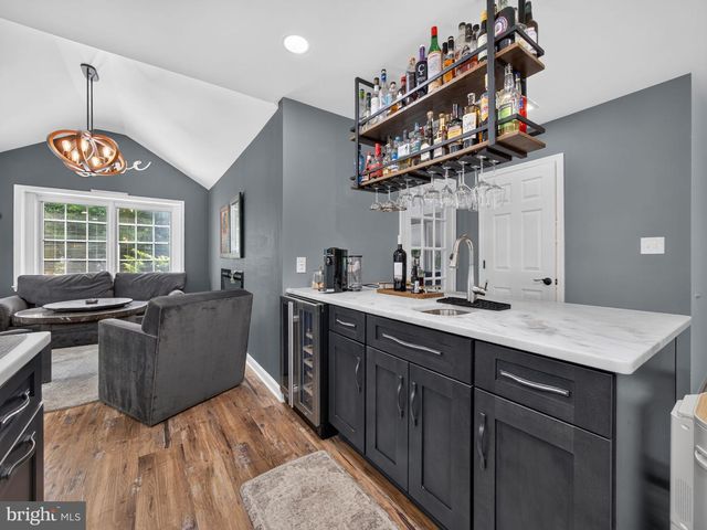1665 LAMPLIGHTER DR., Macungie, PA 18062
