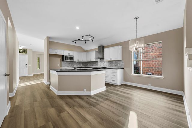 3805 San Lorenzo Drive, Denton, TX 76210