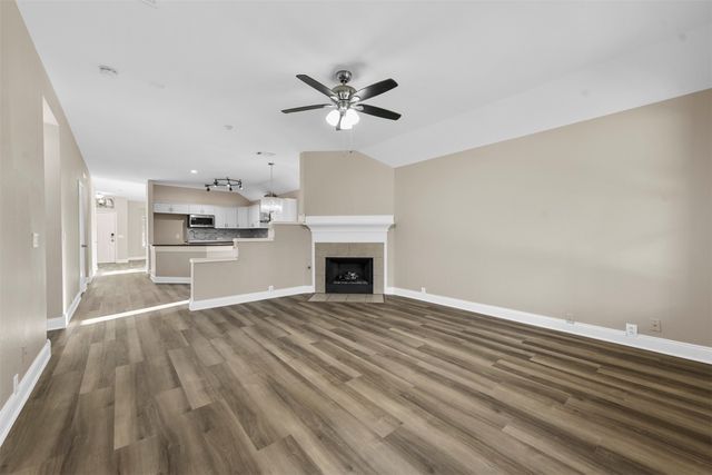 3805 San Lorenzo Drive, Denton, TX 76210