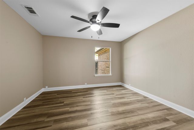 3805 San Lorenzo Drive, Denton, TX 76210