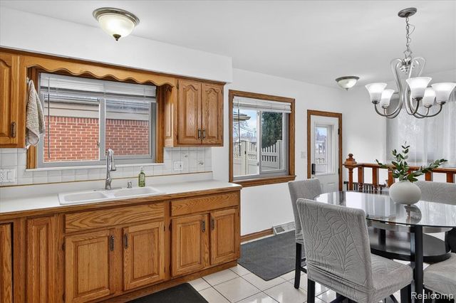 14721 Morris Avenue, Allen Park, MI 48101