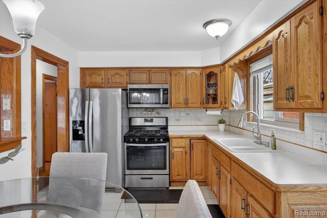 14721 Morris Avenue, Allen Park, MI 48101