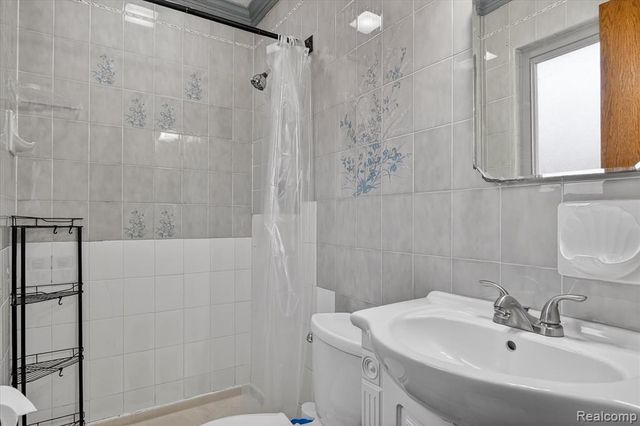 14721 Morris Avenue, Allen Park, MI 48101