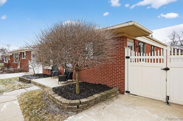 14721 Morris Avenue, Allen Park, MI 48101