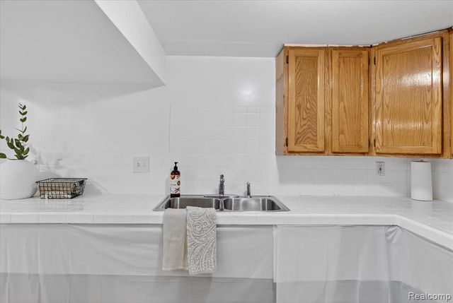 14721 Morris Avenue, Allen Park, MI 48101