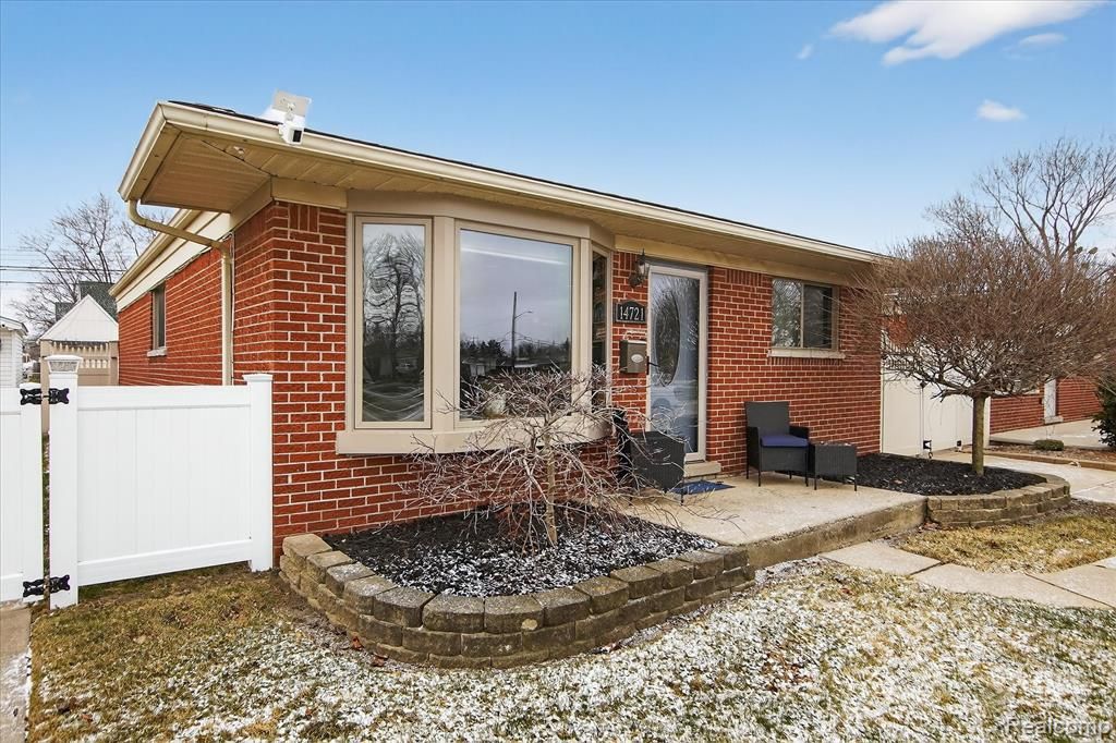 14721 Morris Avenue, Allen Park, MI 48101