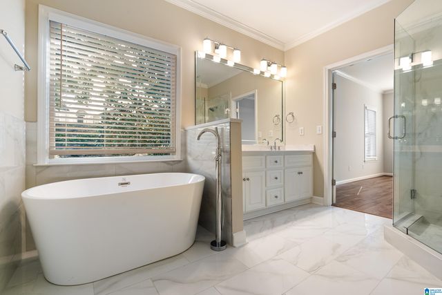 213 VILLAGE STREET, Hoover, AL 35242