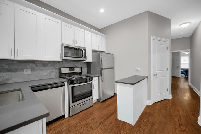 6527 S Vernon Avenue, Chicago, IL 60637