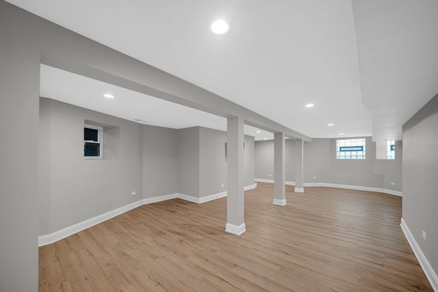 6527 S Vernon Avenue, Chicago, IL 60637