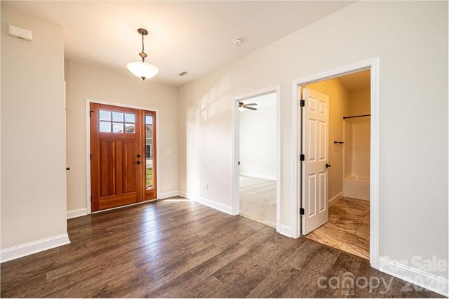 1381 River Club Ridge C8, Lenoir, NC 28645