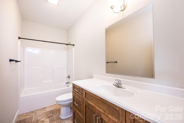 1381 River Club Ridge C8, Lenoir, NC 28645