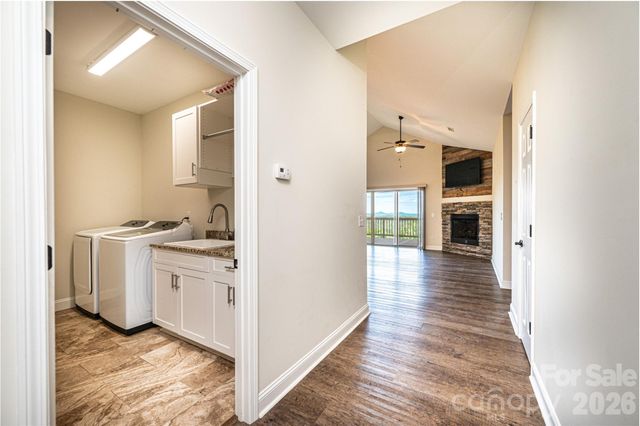 1381 River Club Ridge C8, Lenoir, NC 28645