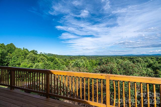 1381 River Club Ridge C8, Lenoir, NC 28645