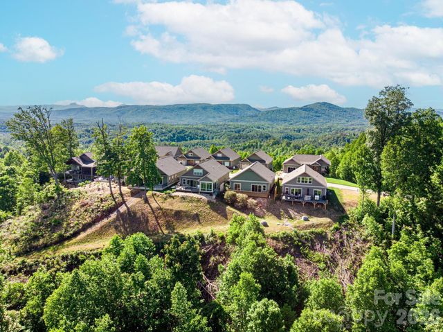 1381 River Club Ridge C8, Lenoir, NC 28645