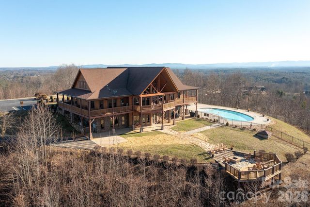 1381 River Club Ridge C8, Lenoir, NC 28645