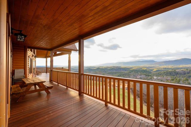 1381 River Club Ridge C8, Lenoir, NC 28645