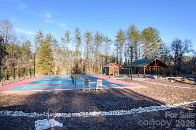 1381 River Club Ridge C8, Lenoir, NC 28645