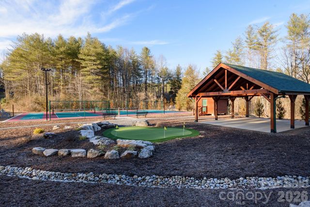 1381 River Club Ridge C8, Lenoir, NC 28645