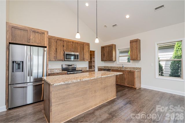 1381 River Club Ridge C8, Lenoir, NC 28645