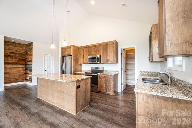 1381 River Club Ridge C8, Lenoir, NC 28645