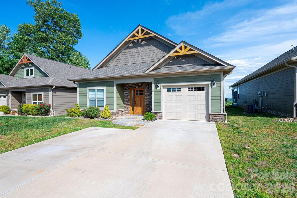 1381 River Club Ridge C8, Lenoir, NC 28645