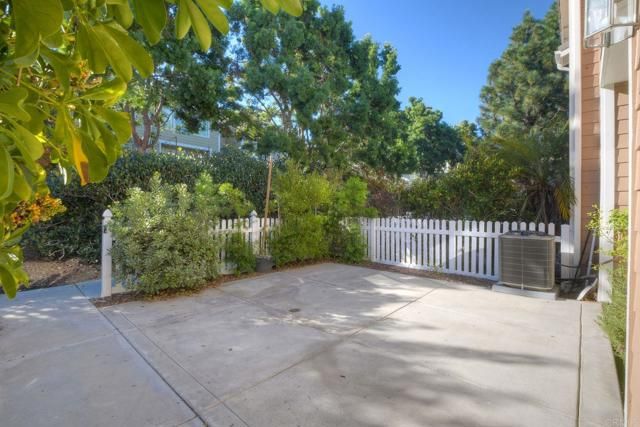 1309 Verbena Ct, Carlsbad, CA 92011