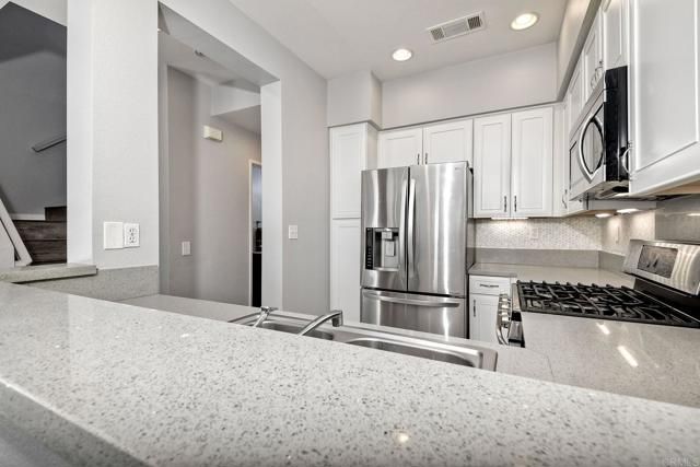 1309 Verbena Ct, Carlsbad, CA 92011