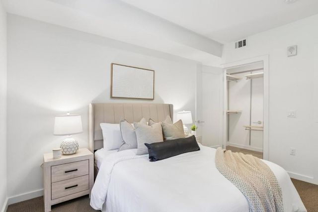 400 El Camino Real 210, Belmont, CA 94002