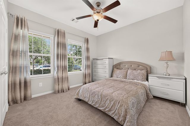 2911 Brisk Autumn Drive, Richmond, TX 77406