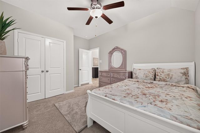 2911 Brisk Autumn Drive, Richmond, TX 77406