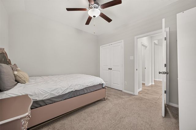 2911 Brisk Autumn Drive, Richmond, TX 77406