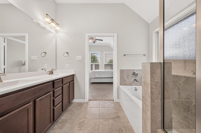2911 Brisk Autumn Drive, Richmond, TX 77406