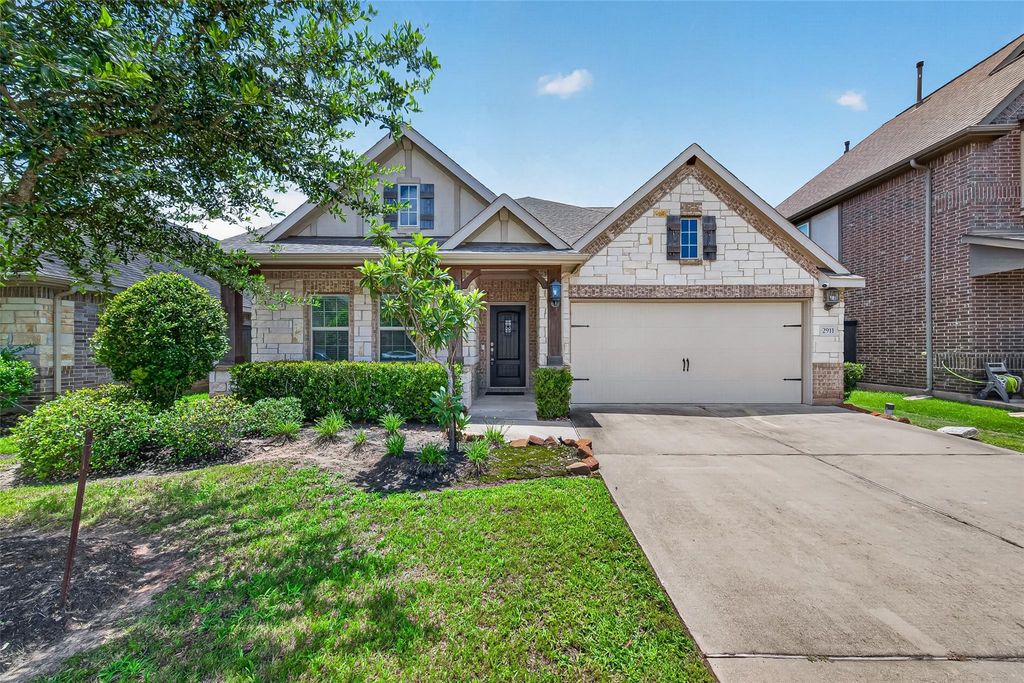 2911 Brisk Autumn Drive, Richmond, TX 77406