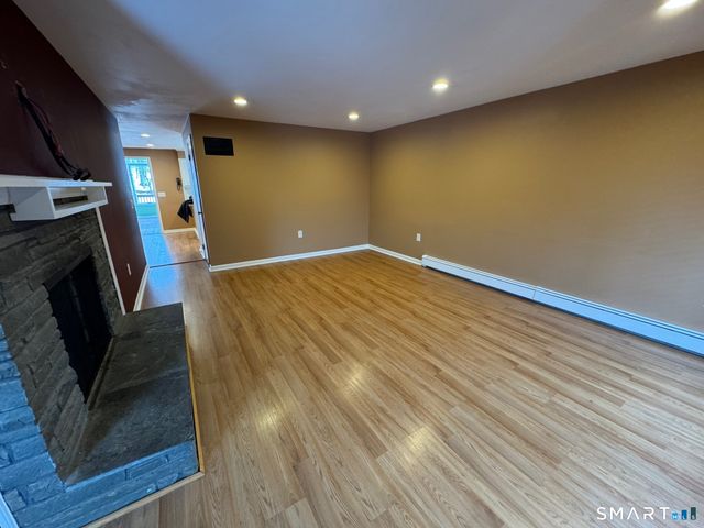 24 Webb Circle, Monroe, CT 06468