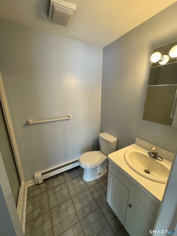 24 Webb Circle, Monroe, CT 06468