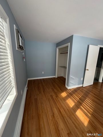 24 Webb Circle, Monroe, CT 06468