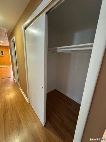 24 Webb Circle, Monroe, CT 06468