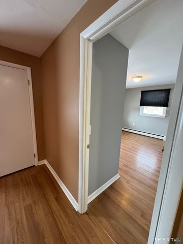 24 Webb Circle, Monroe, CT 06468