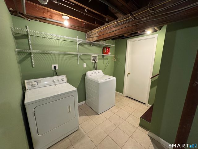 24 Webb Circle, Monroe, CT 06468