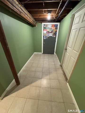 24 Webb Circle, Monroe, CT 06468