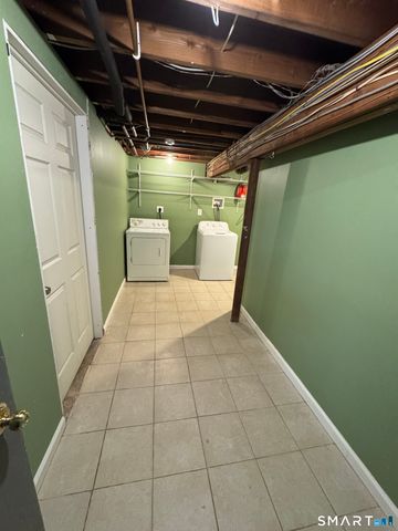 24 Webb Circle, Monroe, CT 06468